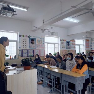 快看！這所學(xué)校的家長會(huì)很特殊