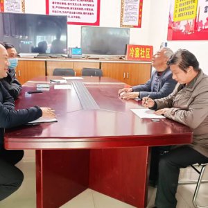鹿城鎮(zhèn)關工委主任王其鳳一行深入村居走訪調研